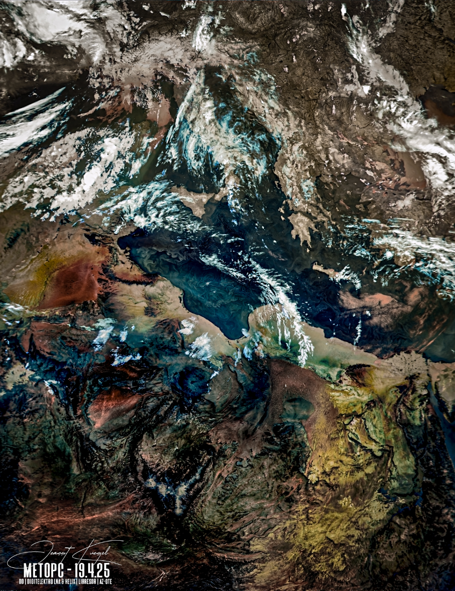 4.25 MetOpC eve avhrr 3 rgb AVHRR 3b45 IR False Color corrected